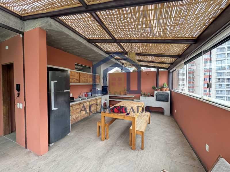Cobertura à venda com 4 quartos, 331m² - Foto 7