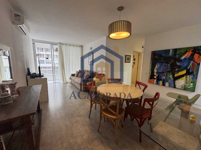Apartamento à venda com 2 quartos, 87m² - Foto 2