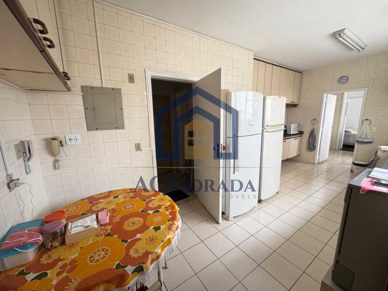 Apartamento, 3 quartos, 200 m² - Foto 28
