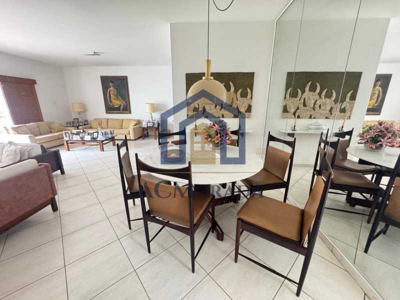 Apartamento, 3 quartos, 200 m² - Foto 2