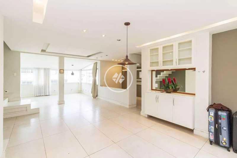 Cobertura, 3 quartos, 205 m² - Foto 1