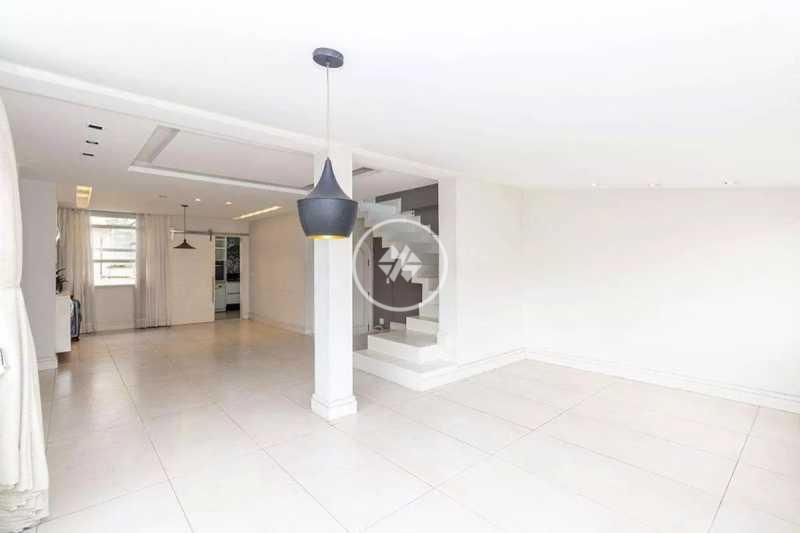 Cobertura, 3 quartos, 205 m² - Foto 3