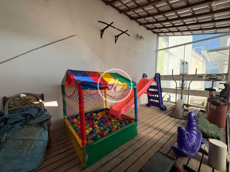 Cobertura, 3 quartos, 215 m² - Foto 12