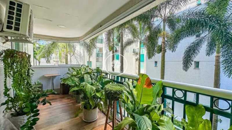 Apartamento, 3 quartos, 156 m² - Foto 3