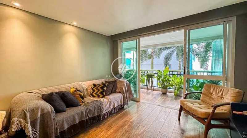 Apartamento, 3 quartos, 156 m² - Foto 1