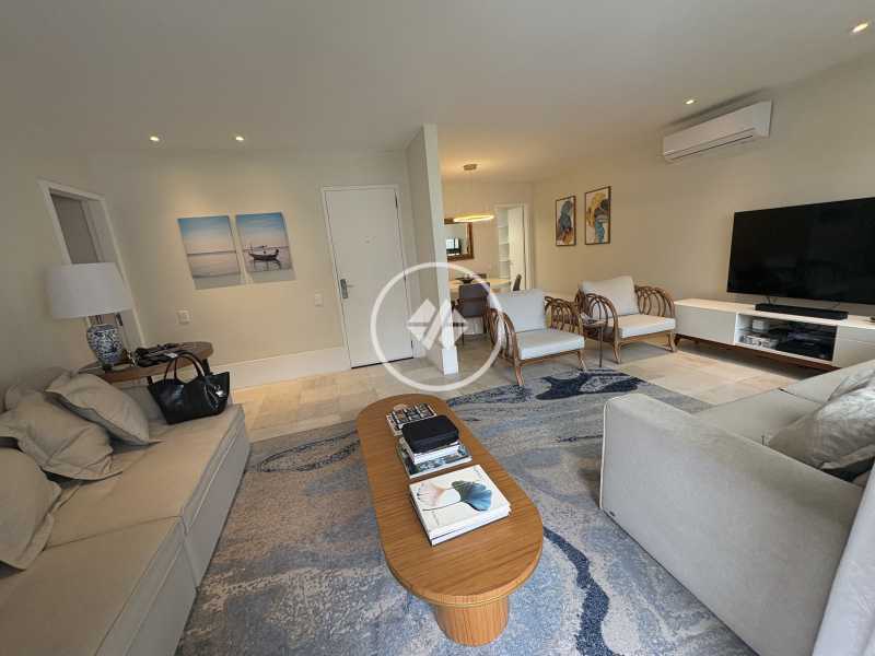 Apartamento, 3 quartos, 130 m² - Foto 2
