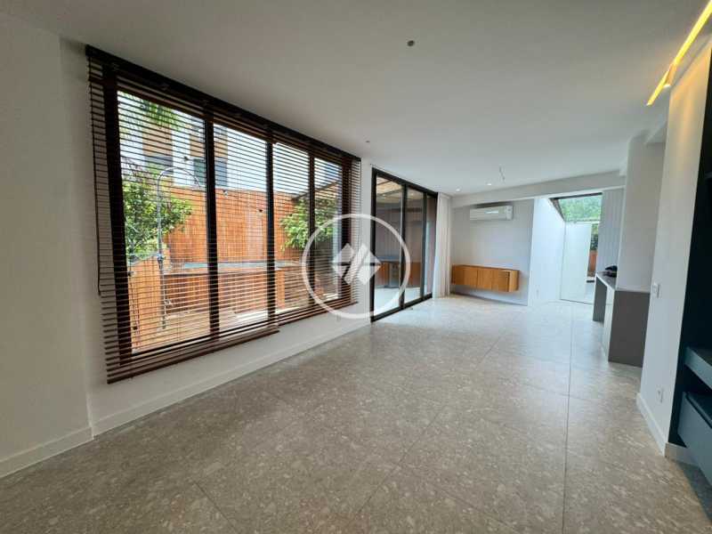 Cobertura, 3 quartos, 212 m² - Foto 1