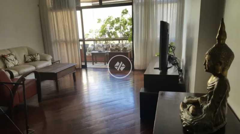 Apartamento, 3 quartos, 140 m² - Foto 1
