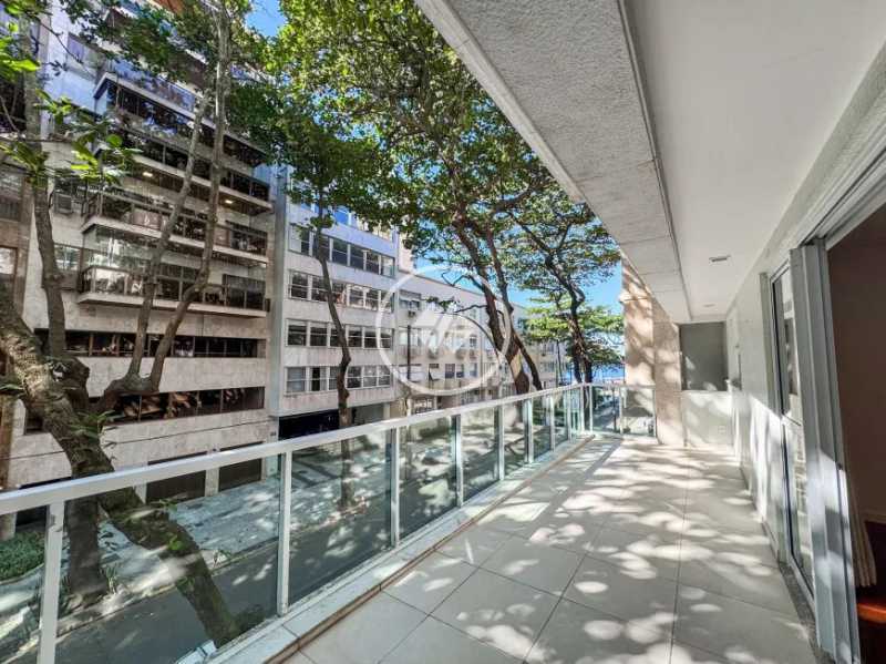 Apartamento, 3 quartos, 200 m² - Foto 1