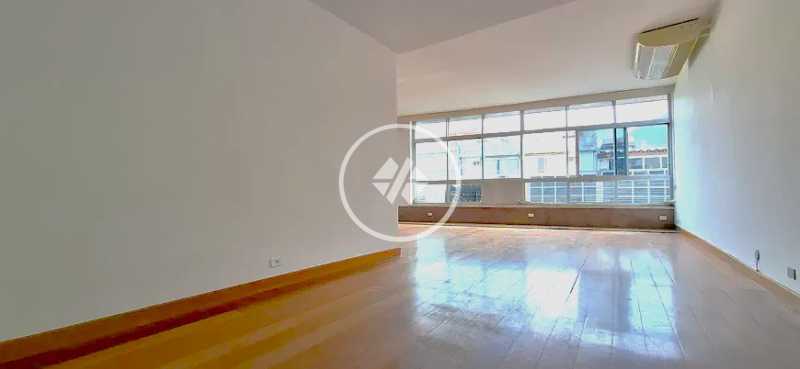 Apartamento, 3 quartos, 200 m² - Foto 2