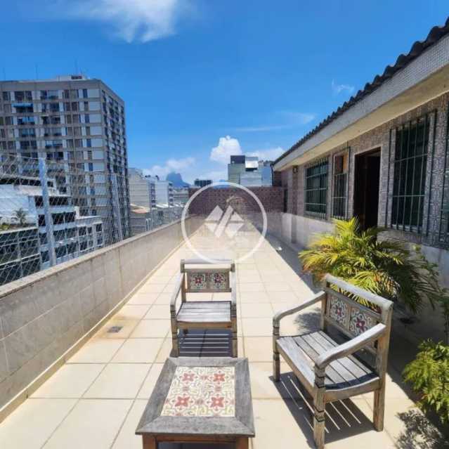 Cobertura, 3 quartos, 153 m² - Foto 1