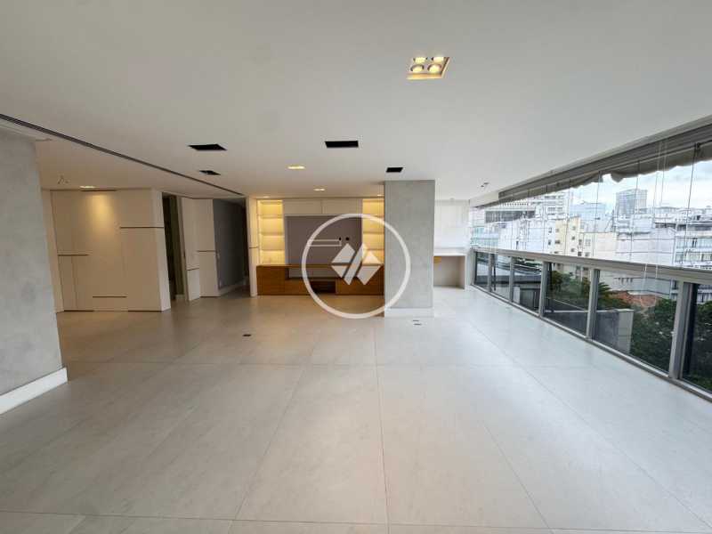 Apartamento, 3 quartos, 160 m² - Foto 1