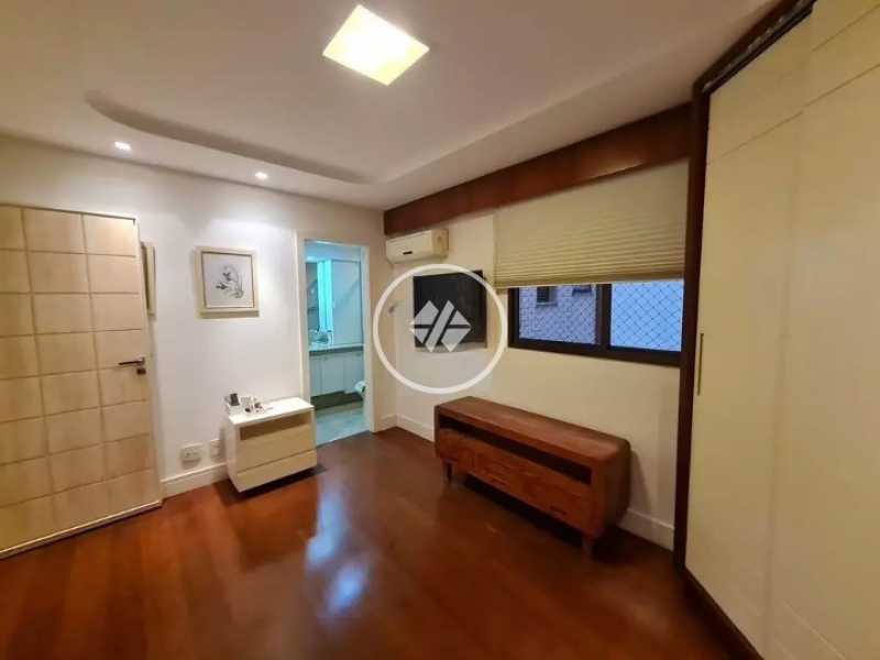 Apartamento, 3 quartos, 216 m² - Foto 13