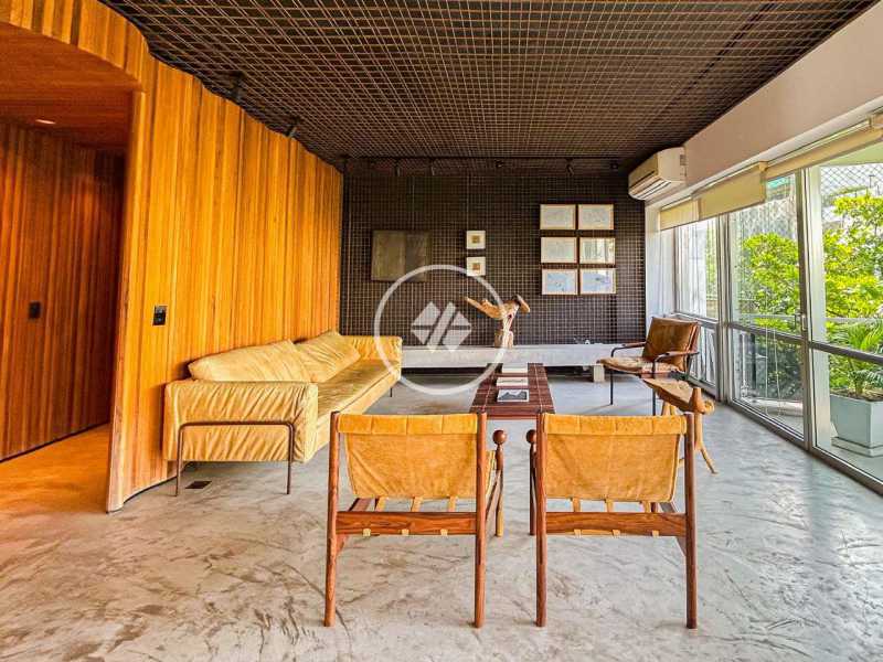 Cobertura, 3 quartos, 250 m² - Foto 2