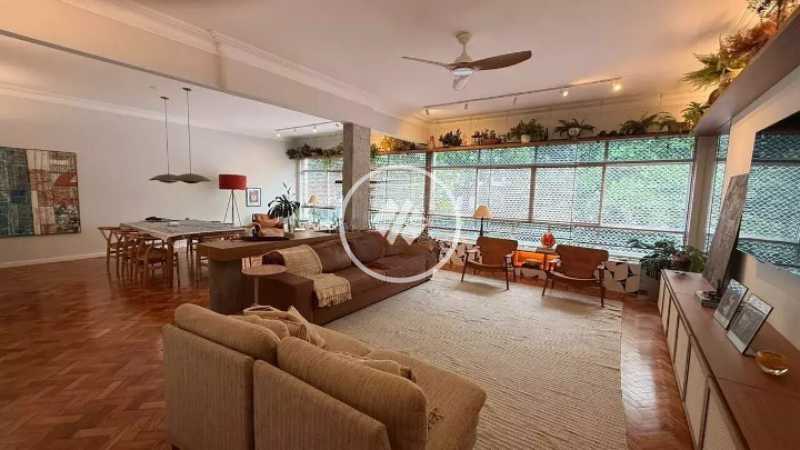 Apartamento, 3 quartos, 240 m² - Foto 1
