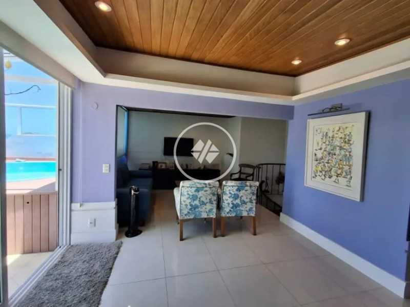 Cobertura, 3 quartos, 219 m² - Foto 5