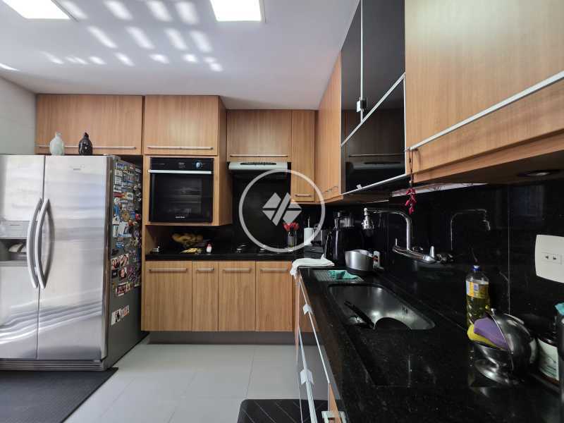 Cobertura, 3 quartos, 222 m² - Foto 21