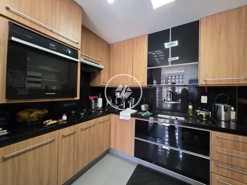 Cobertura, 3 quartos, 222 m² - Foto 22