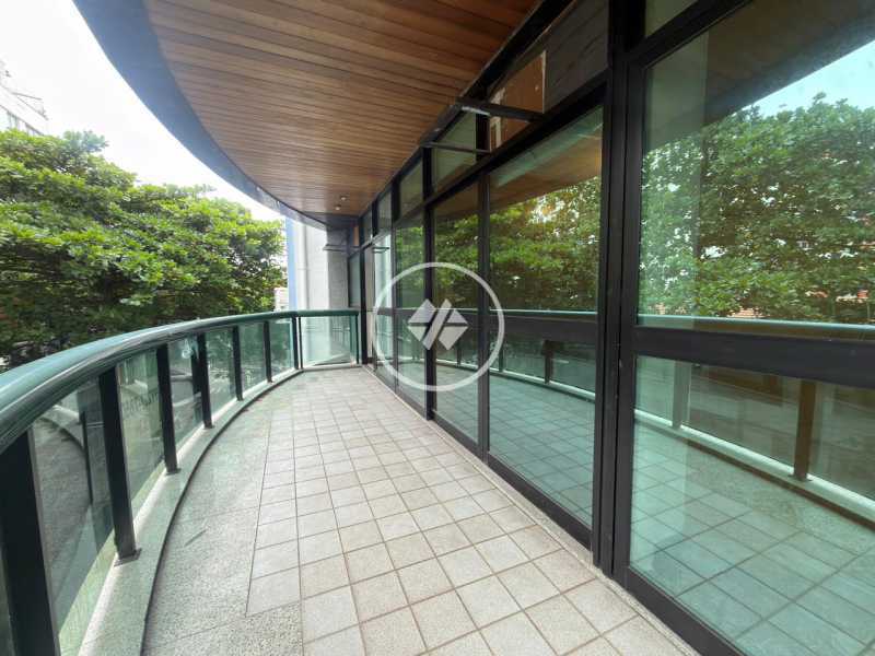 Apartamento, 3 quartos, 151 m² - Foto 1