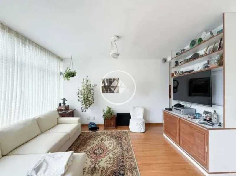 Apartamento, 3 quartos, 131 m² - Foto 2