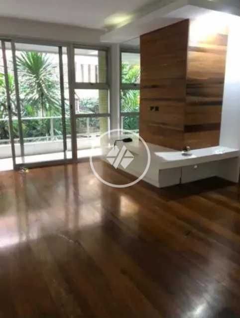 Apartamento, 3 quartos, 125 m² - Foto 2