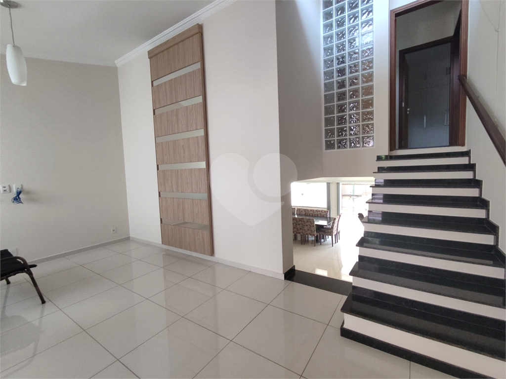 Casa, 3 quartos, 273 m² - Foto 3