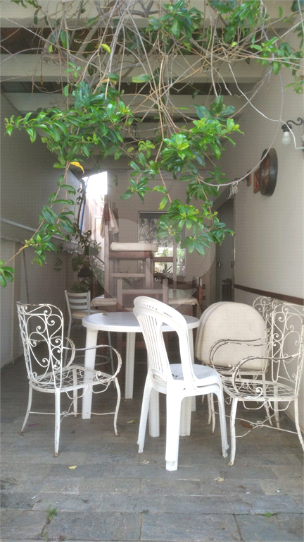 Casa, 3 quartos, 240 m² - Foto 13