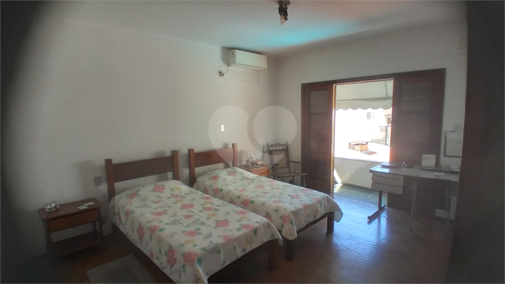 Casa, 3 quartos, 240 m² - Foto 4