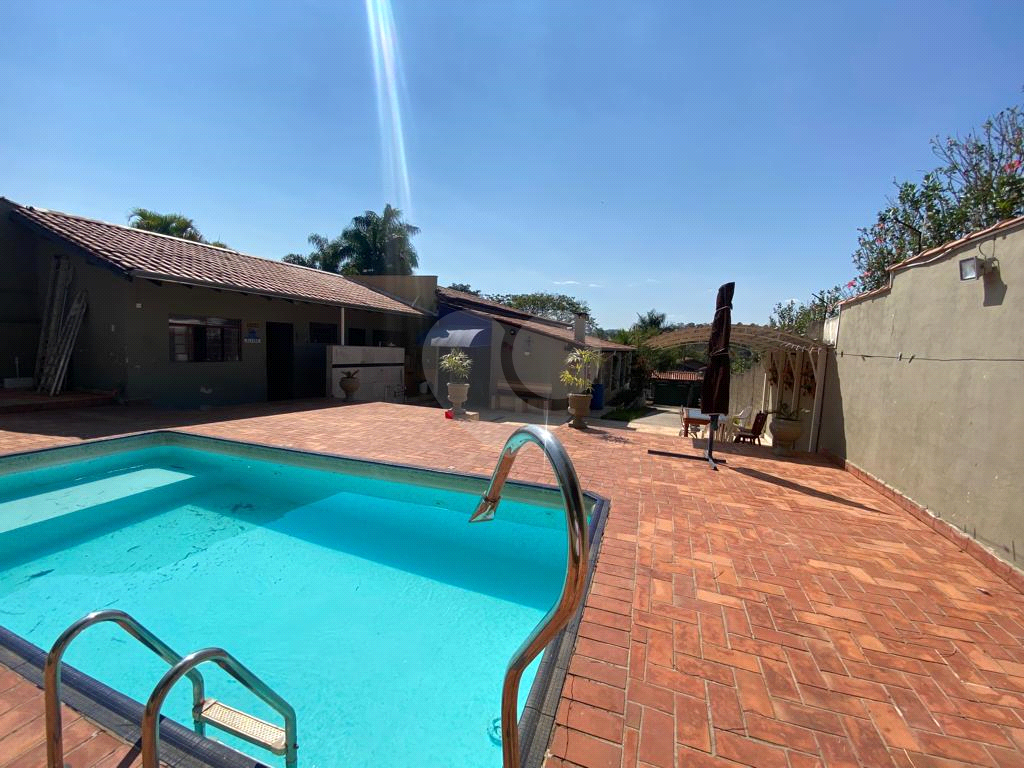 Chácara, 2 quartos, 1021 m² - Foto 1