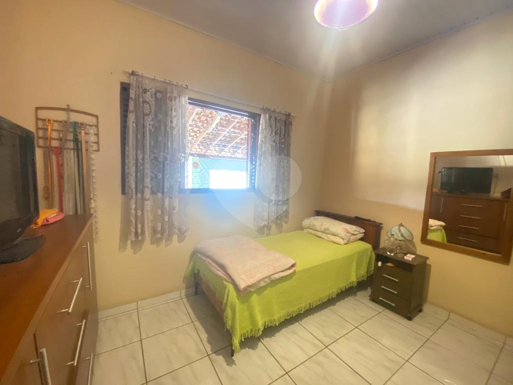 Chácara, 2 quartos, 1021 m² - Foto 13