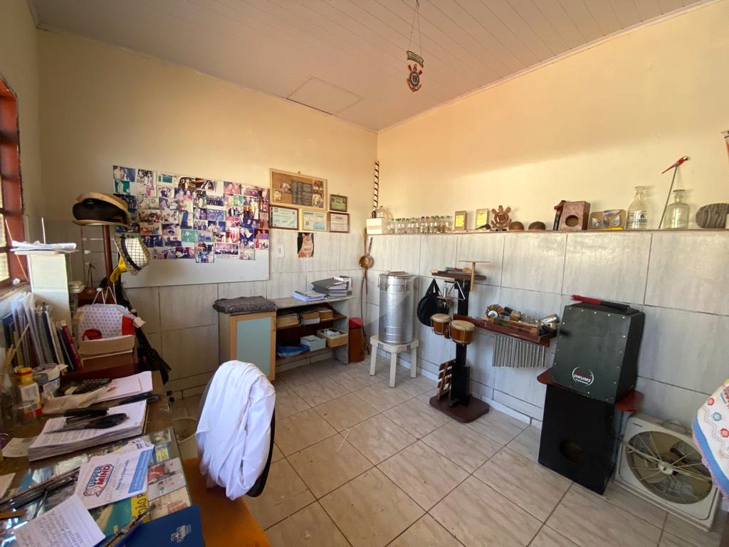 Chácara, 2 quartos, 1021 m² - Foto 18