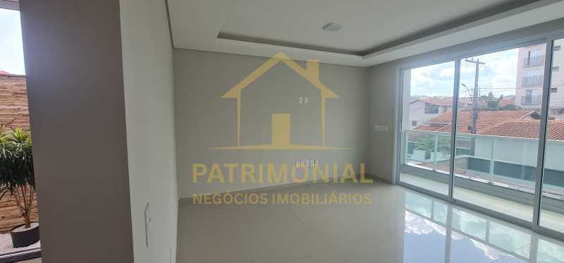 Casa, 3 quartos, 222 m² - Foto 2