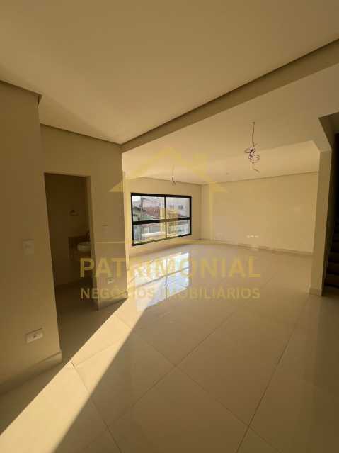 Casa, 3 quartos, 228 m² - Foto 1