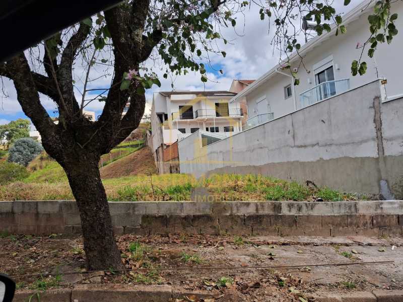 Terreno, 711 m² - Foto 2