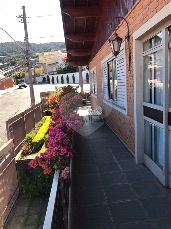 Casa, 3 quartos, 240 m² - Foto 2