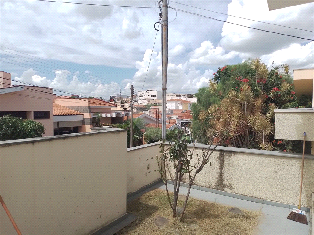 Casa, 3 quartos, 230 m² - Foto 2