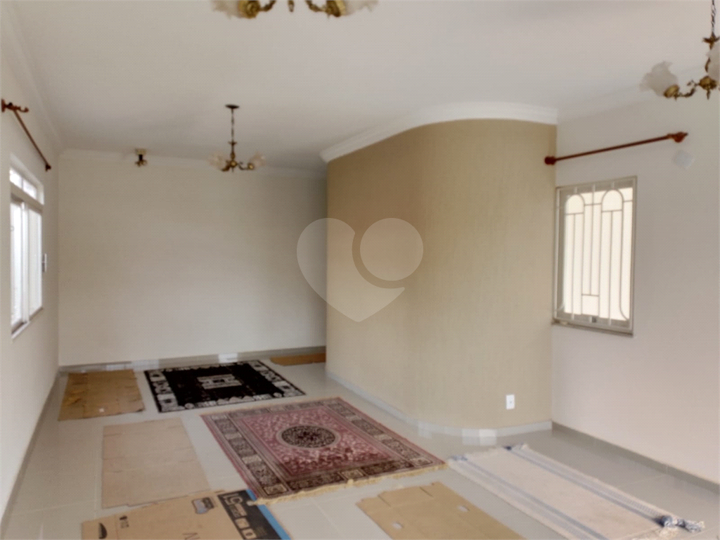 Casa, 3 quartos, 230 m² - Foto 24