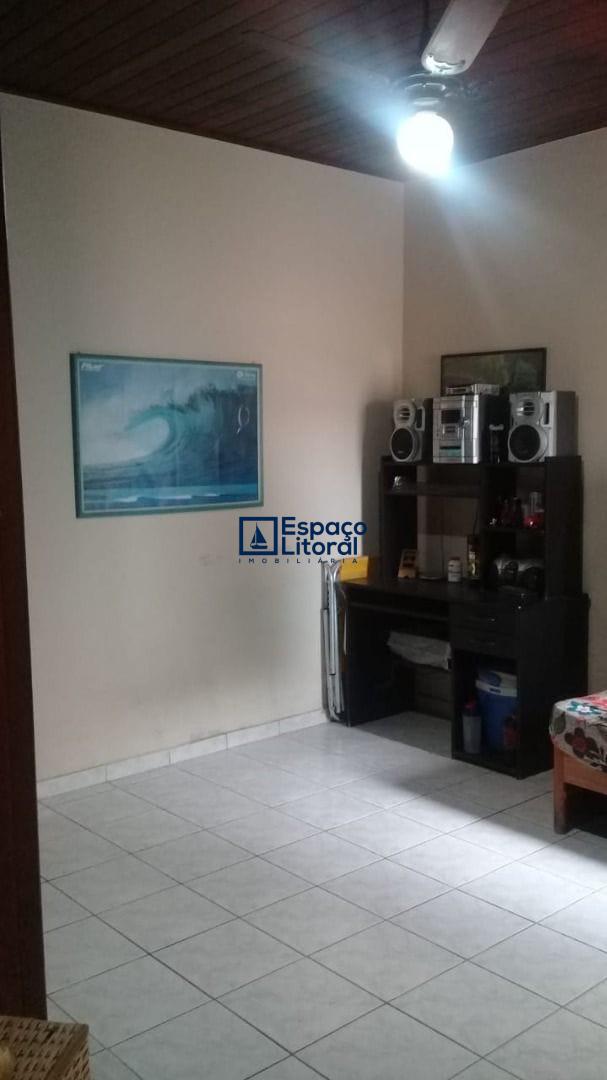 Casa, 3 quartos, 180 m² - Foto 1