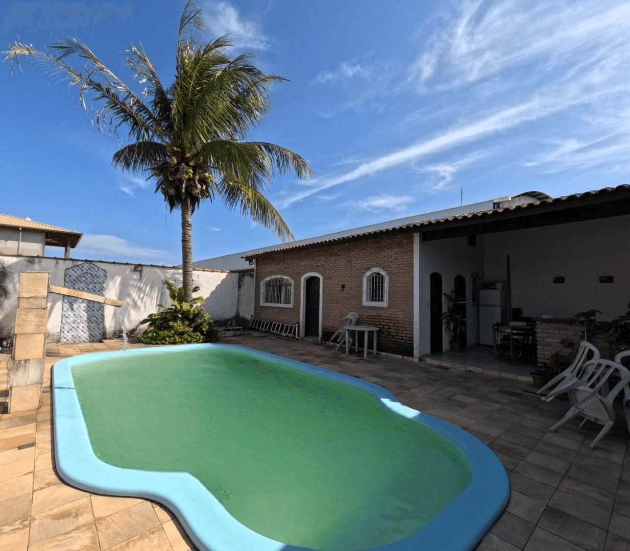 Casa para alugar com 3 quartos, 100m² - Foto 2