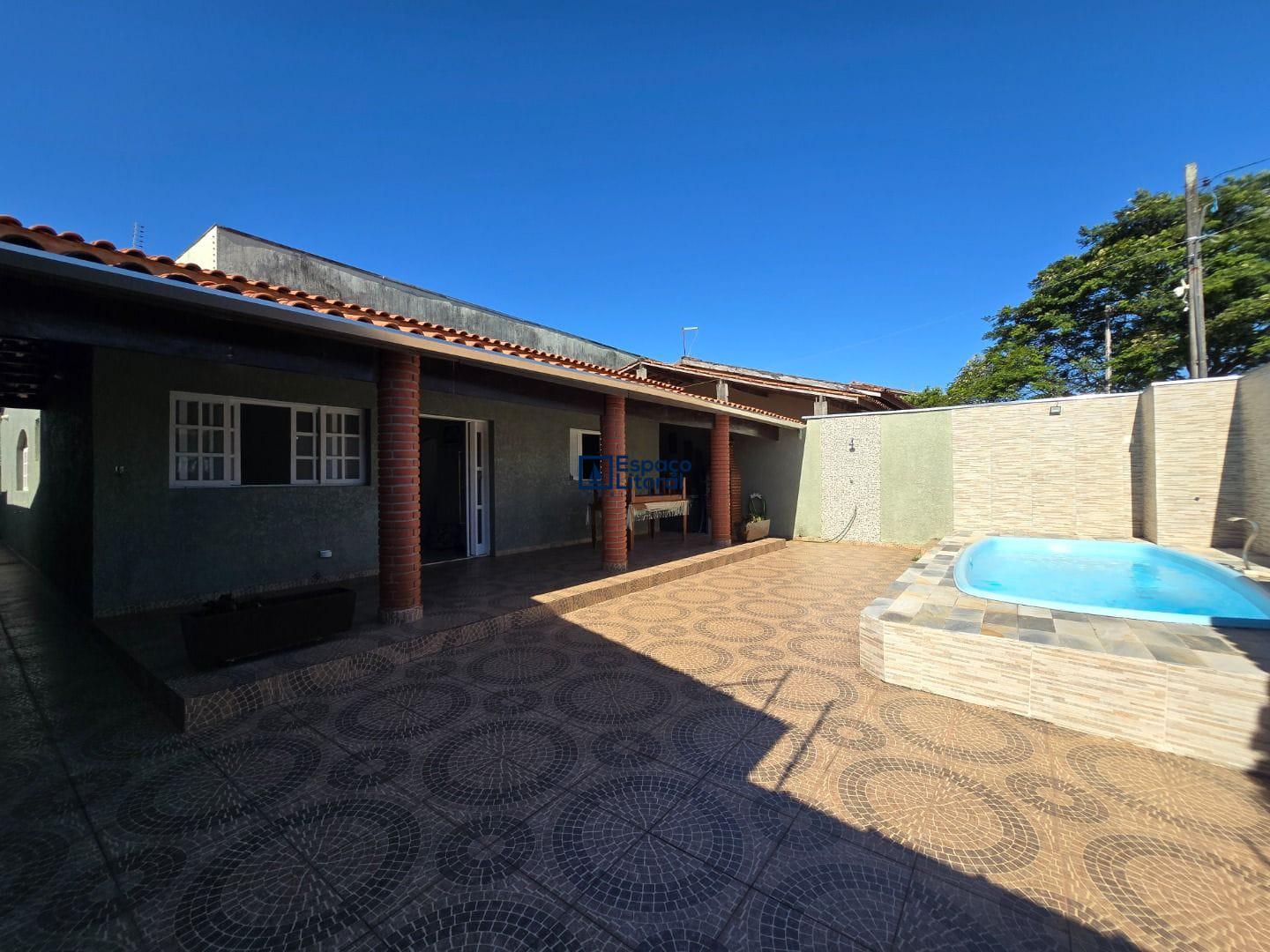Casa, 3 quartos, 181 m² - Foto 2
