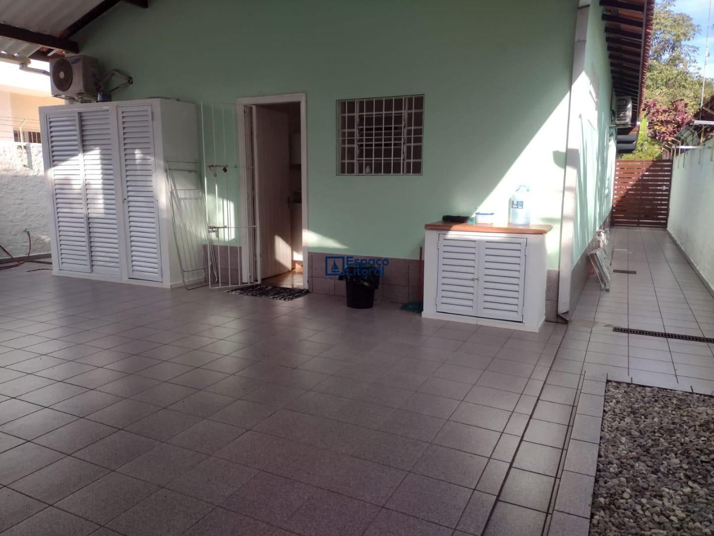 Casa, 3 quartos, 151 m² - Foto 3