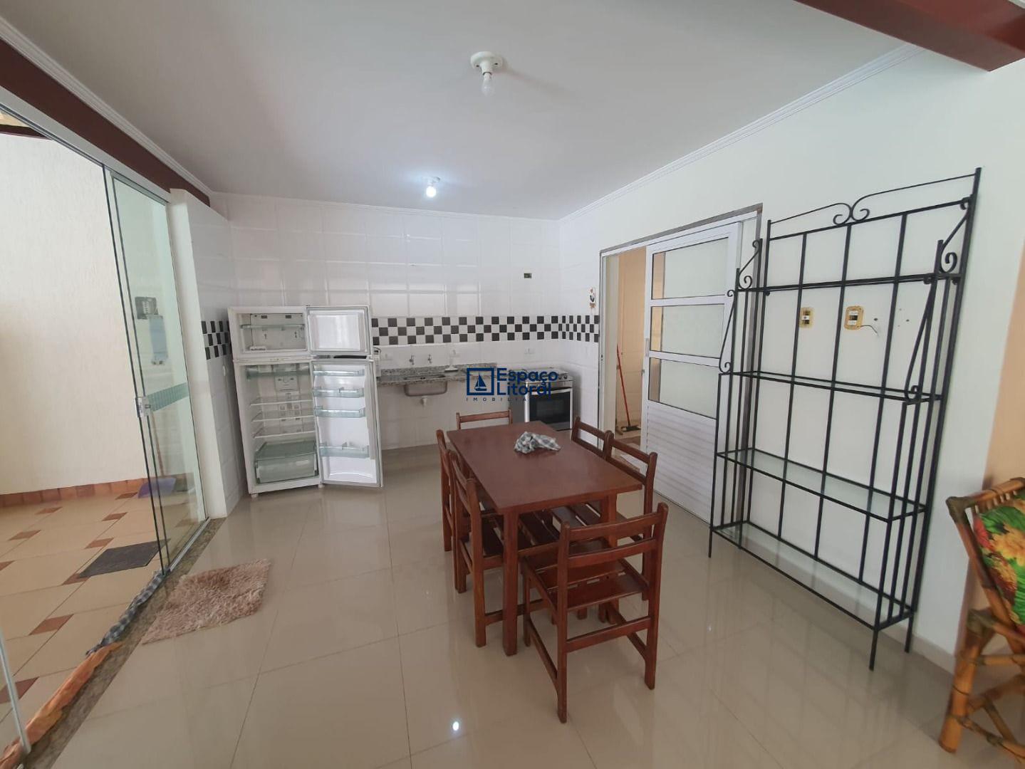 Casa, 3 quartos, 200 m² - Foto 9