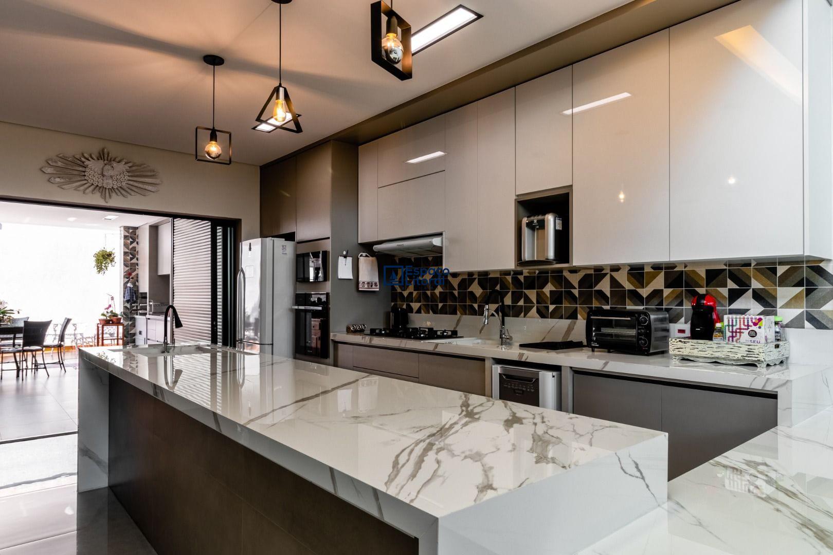 Casa, 3 quartos, 214 m² - Foto 28