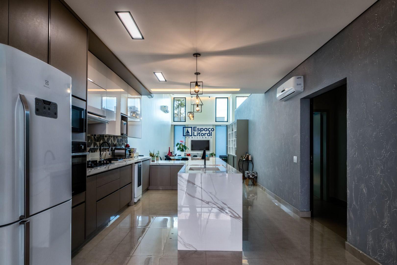 Casa, 3 quartos, 214 m² - Foto 30