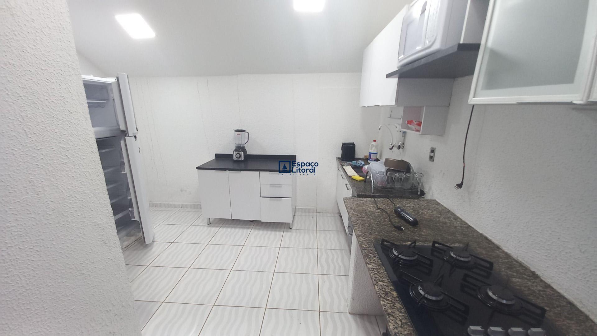 Casa à venda e aluguel com 3 quartos, 72m² - Foto 14