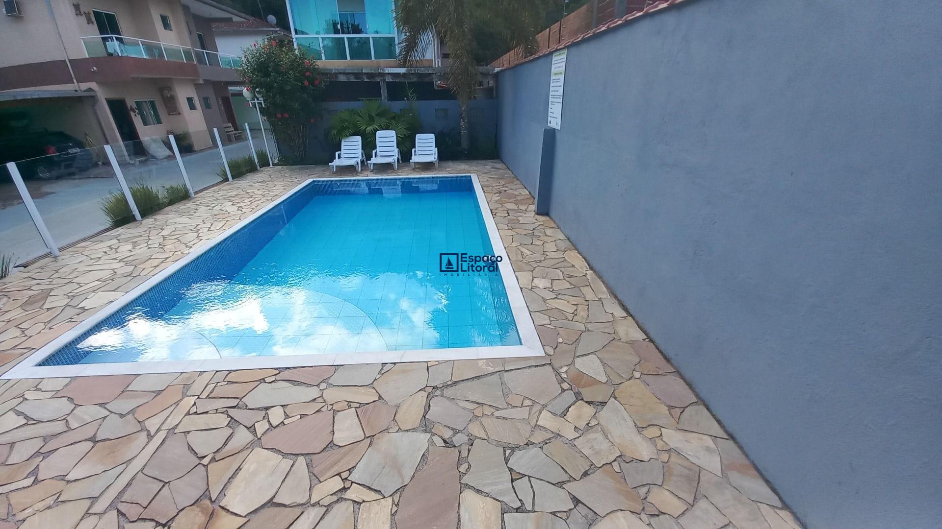 Casa à venda e aluguel com 3 quartos, 72m² - Foto 4