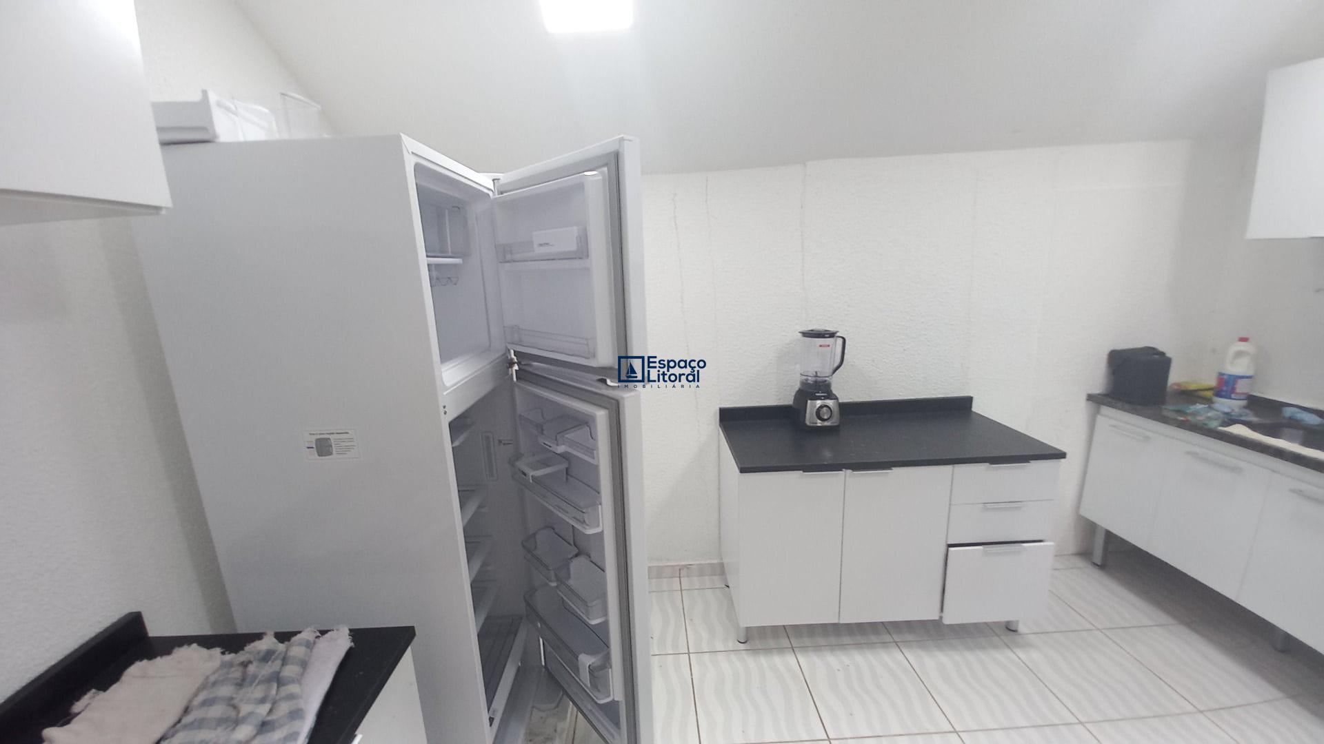 Casa à venda e aluguel com 3 quartos, 72m² - Foto 9