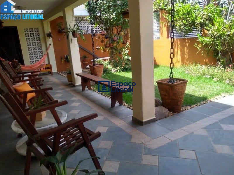 Casa, 5 quartos, 220 m² - Foto 1