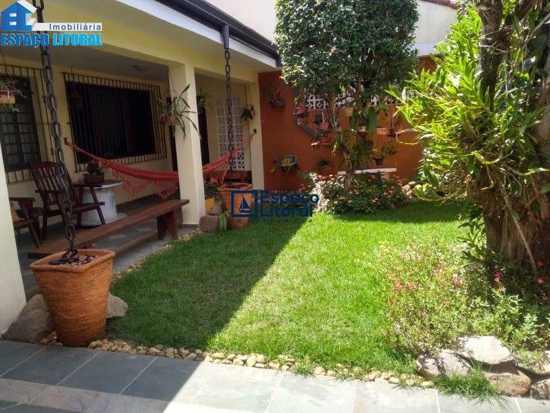 Casa, 5 quartos, 220 m² - Foto 2