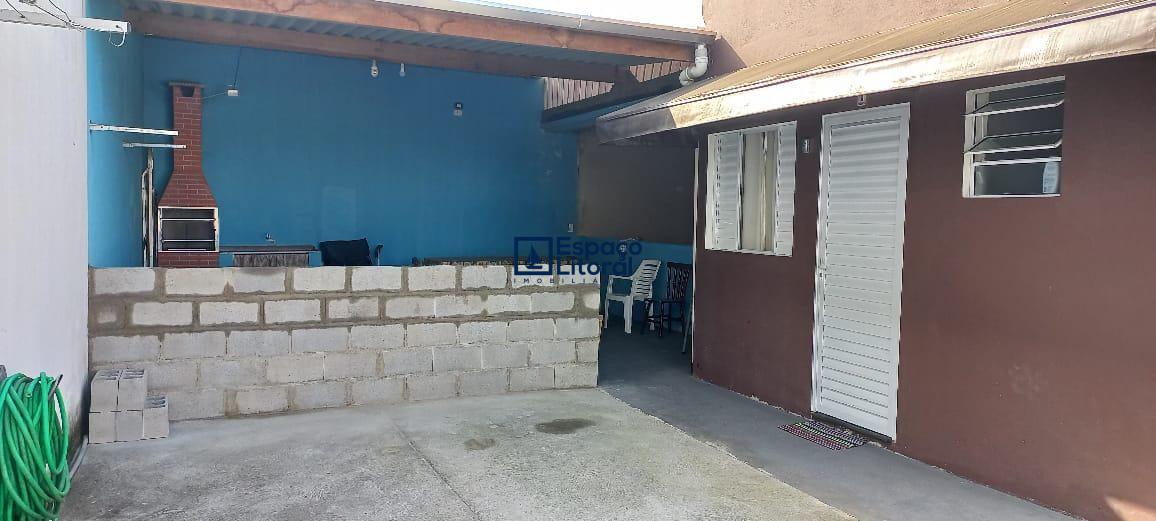 Casa, 6 quartos, 130 m² - Foto 4